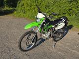 Kawasaki KLX 250 S - KAWASAKI VON 126 BIS 250 CCM