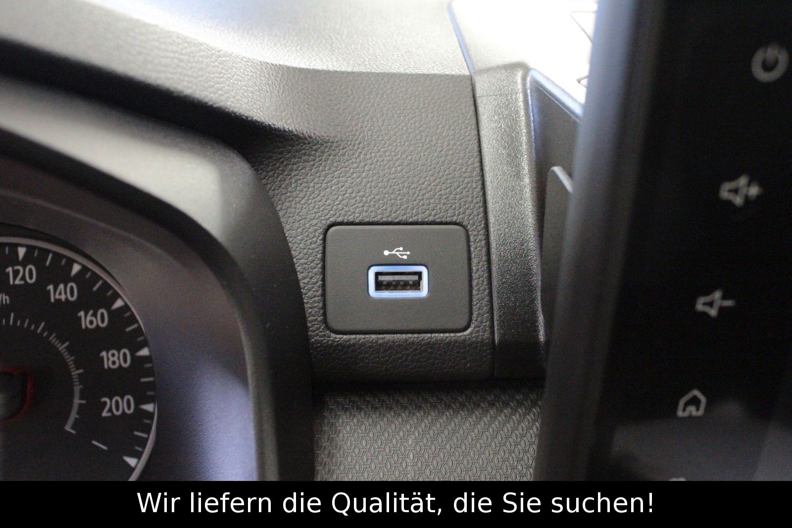 Fahrzeugabbildung Dacia Sandero SCe 65 Essential*Klima*Media Display*