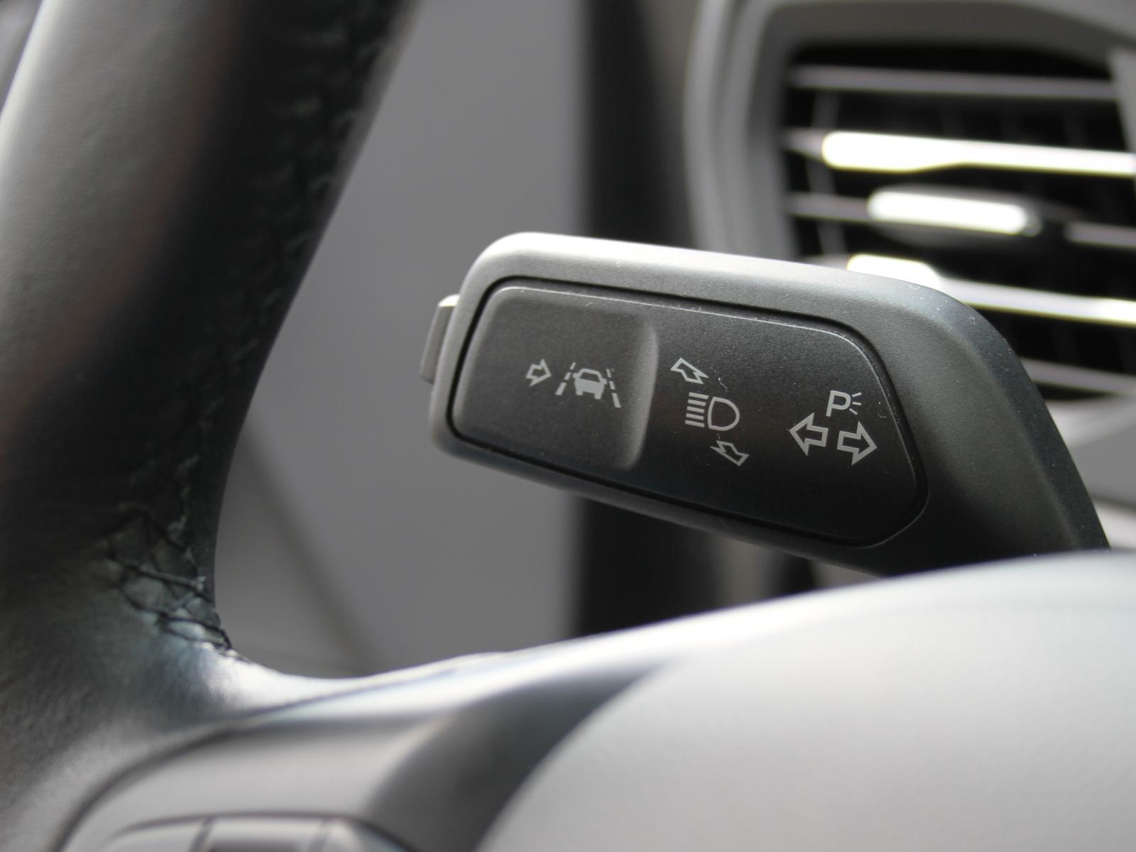 Ford Focus 1.5 EB Active X ACC B&O LED Winter-Paket, миниатюра 24
