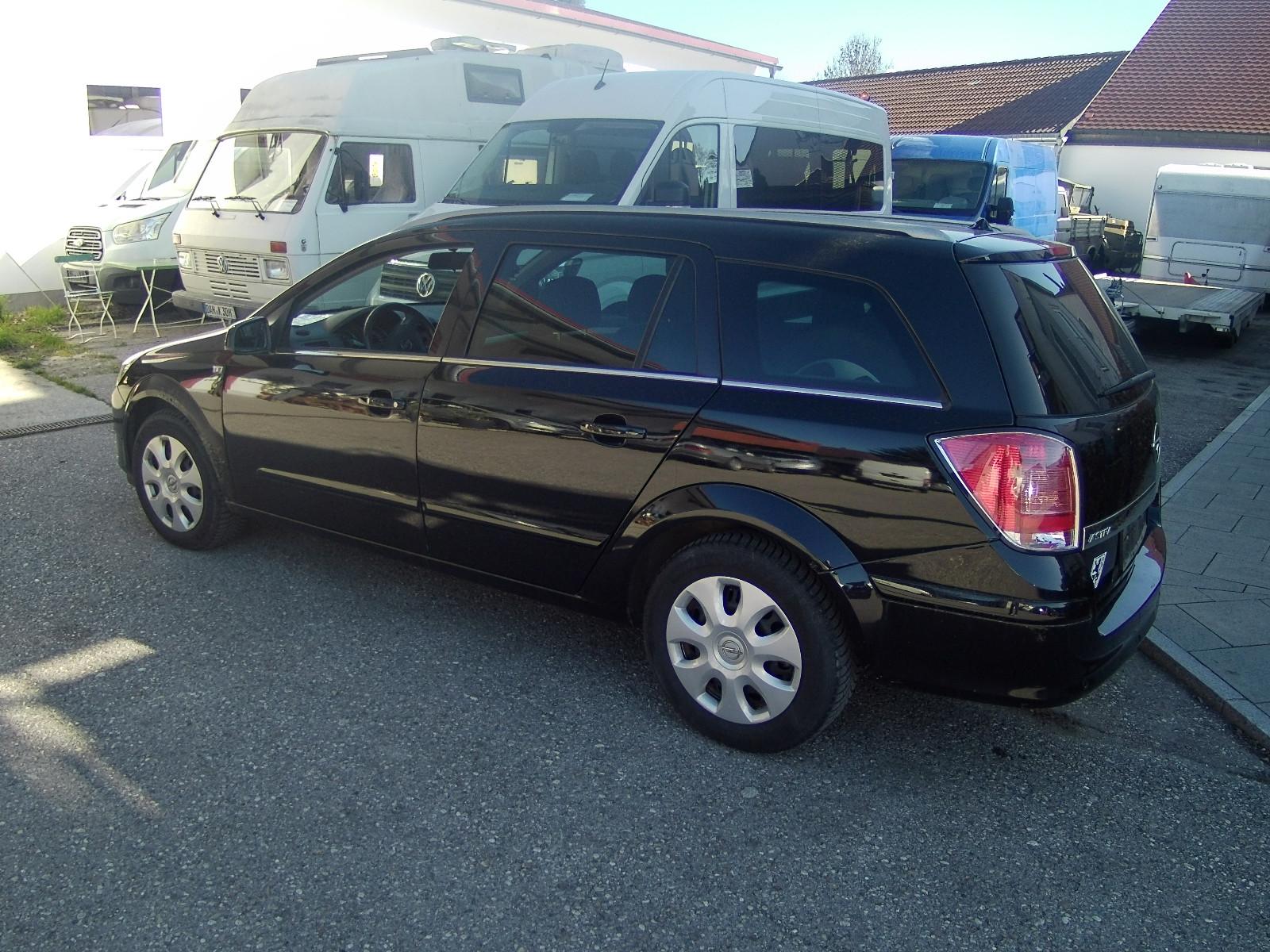 Opel Astra H Caravan Edition