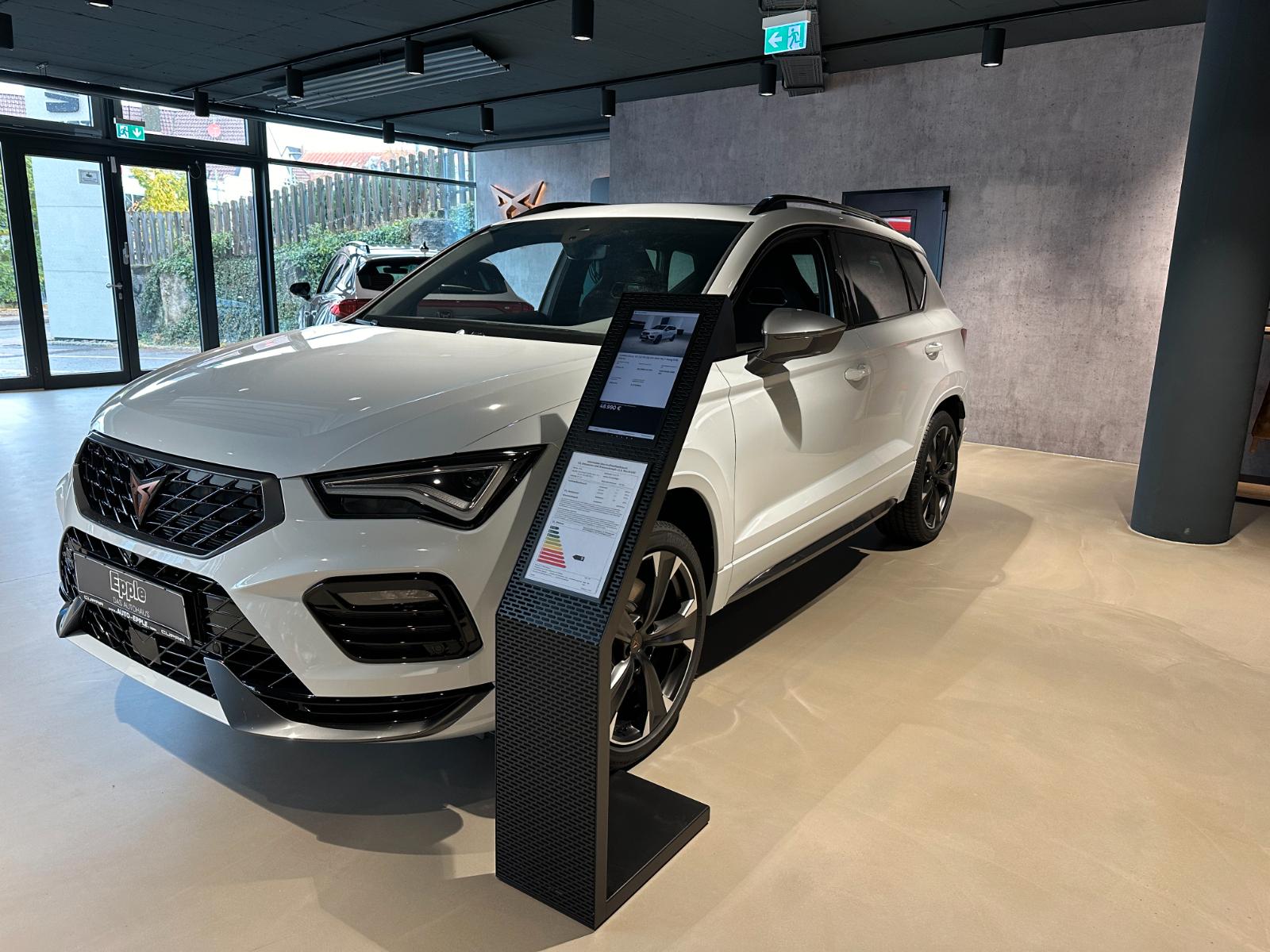 showroom-image-bottom