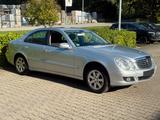 Mercedes-Benz E 220 CDI Lim. Automatik* Mercedes Scheckheft* - gebrauchte Mercedes-Benz E 220 aus dem Jahr 2008