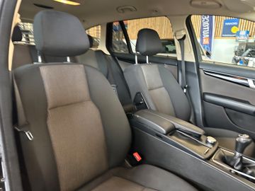 MYAUTOCENTER – Gebraucht- und Jahreswagen mit Werkstattservice in Pfaffenhofen Mercedes-Benz C 250 C T-Modell *2-ZONEN*TEMPO*Navi*SZHZ*PDC*