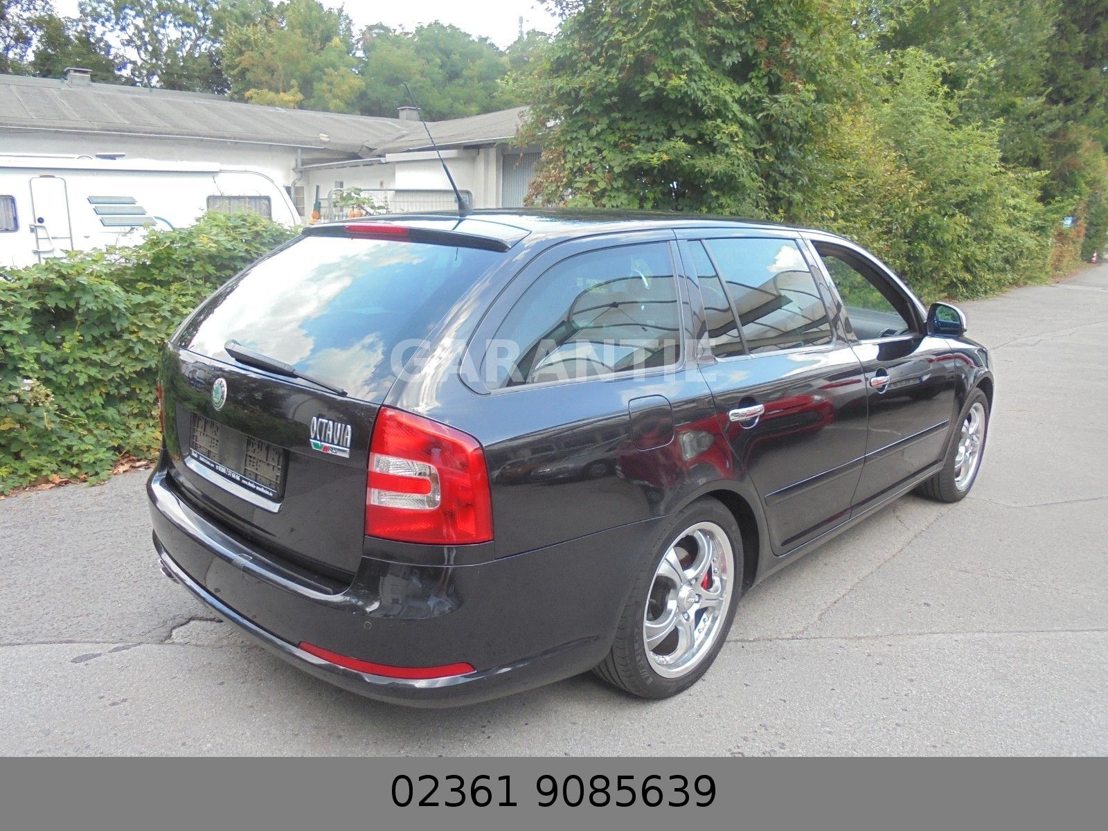 Fahrzeugabbildung SKODA Octavia Combi RS 2.0 TDI Klimaaut/Shz+Parktronik