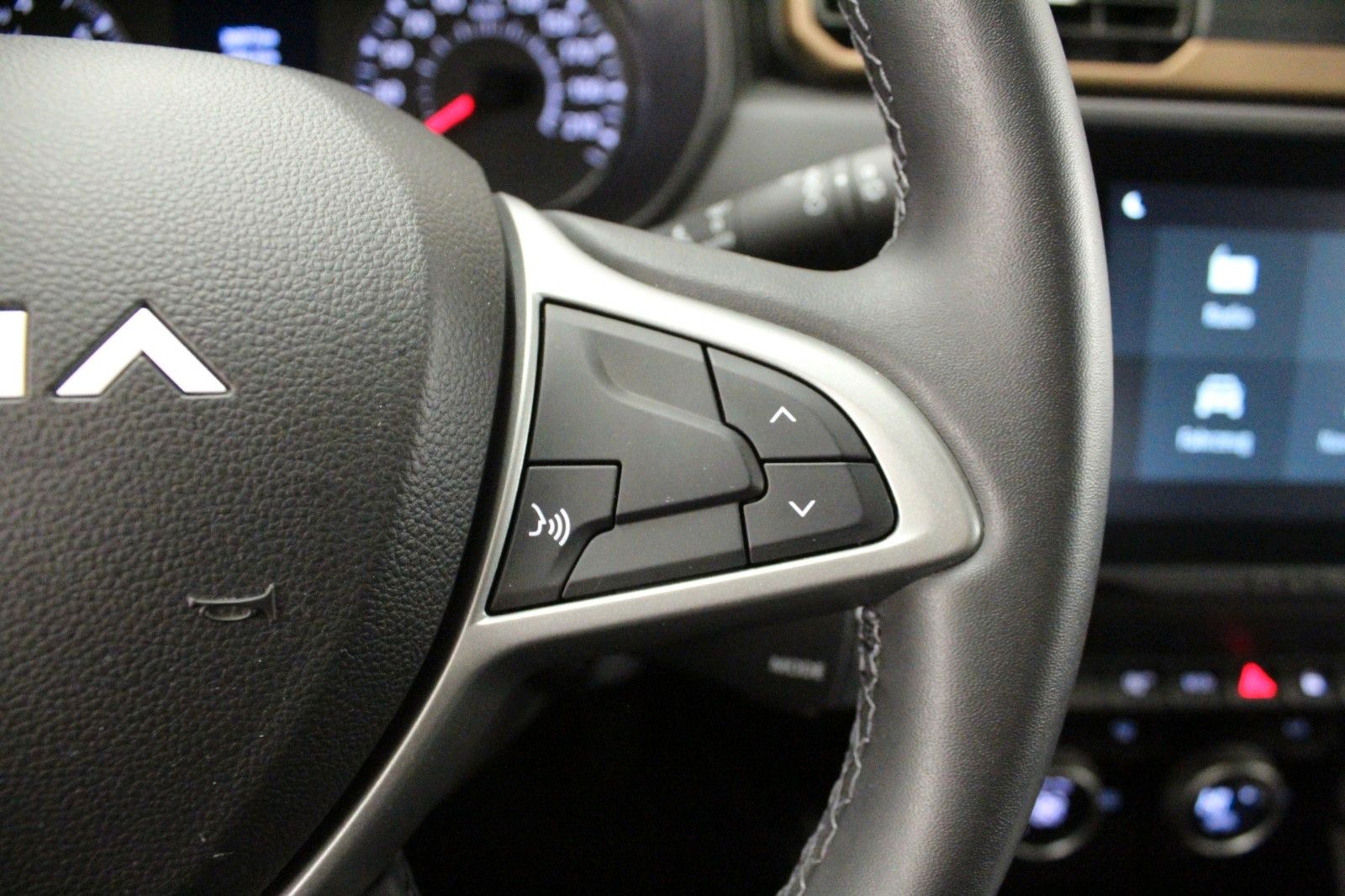 Fahrzeugabbildung Dacia Duster TCe130 Extreme *Navi*Sitzhzg**360 Grad