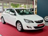 Opel Astra J Lim. 5-trg. Innovation/TüvNEU/Xenon - Opel Astra aus 2011: J