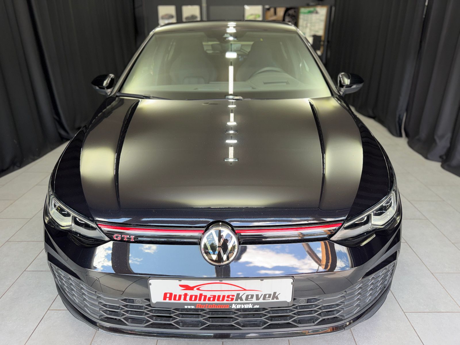 Fahrzeugabbildung Volkswagen Golf VIII Lim. GTI|H&K|HuD|U-Frei|D-FZG