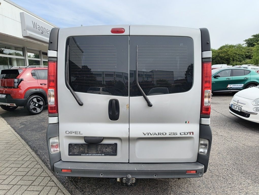 Fahrzeugabbildung Opel Vivaro L1H1 2,9t DPF (145 PS) 9 Sitze