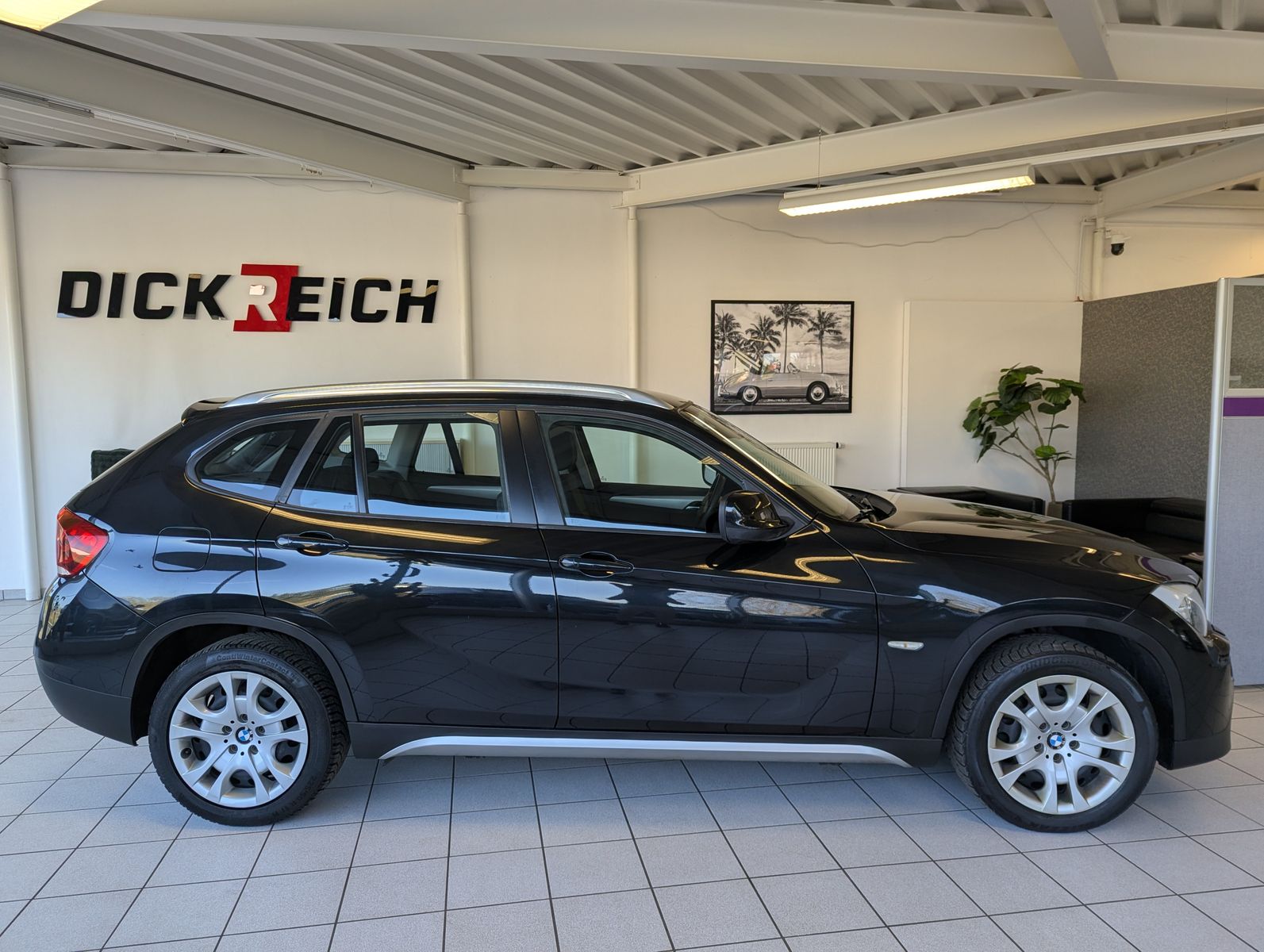 BMW X1 18 d x-Line Bi-Xenon Klimaautomatik Metallic - Image 8