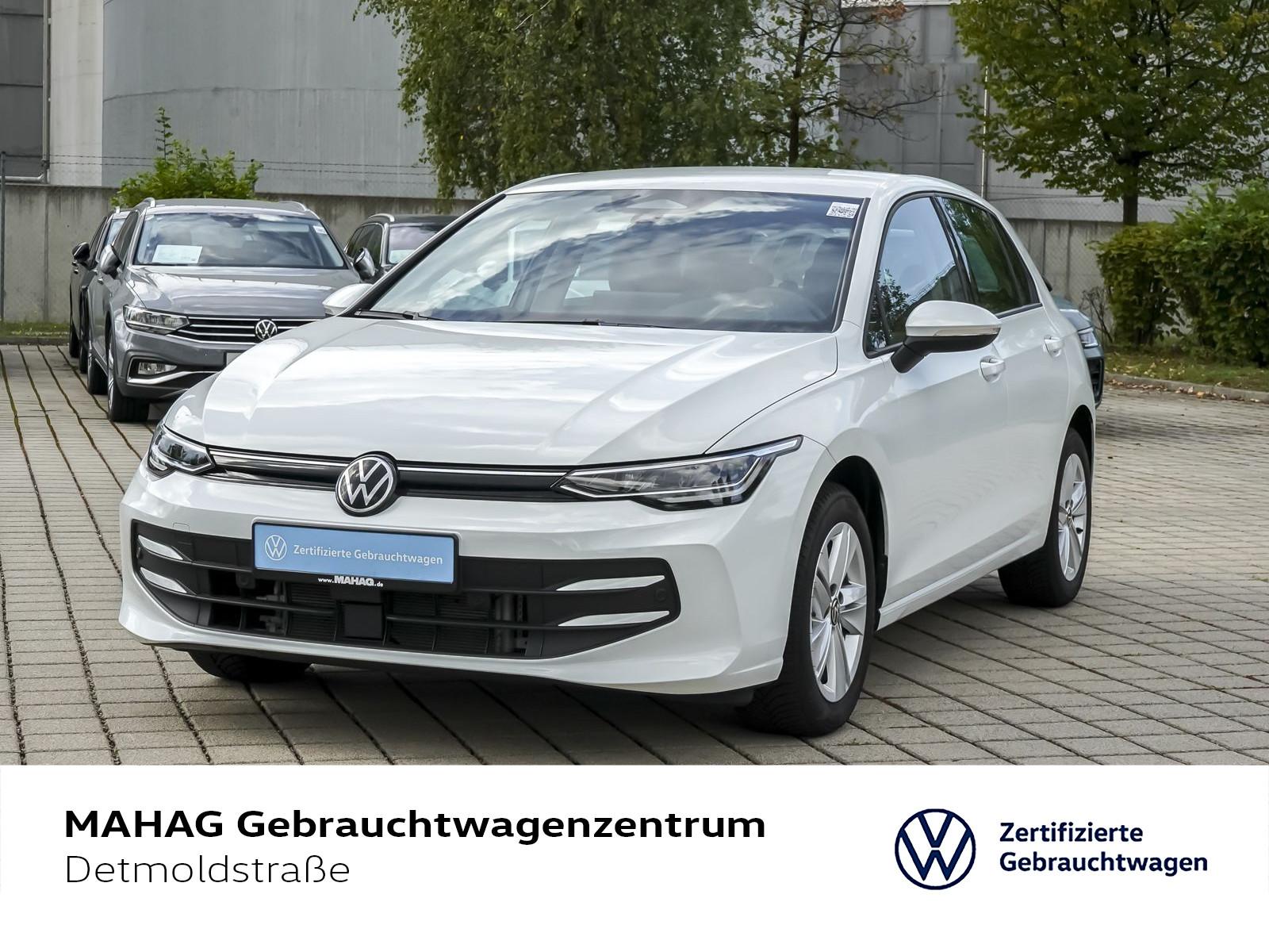 Volkswagen Golf VIII Life 1.5 eTSI LED ParkPilot RearView A