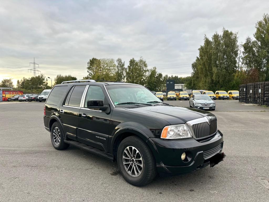 Lincoln Navigator