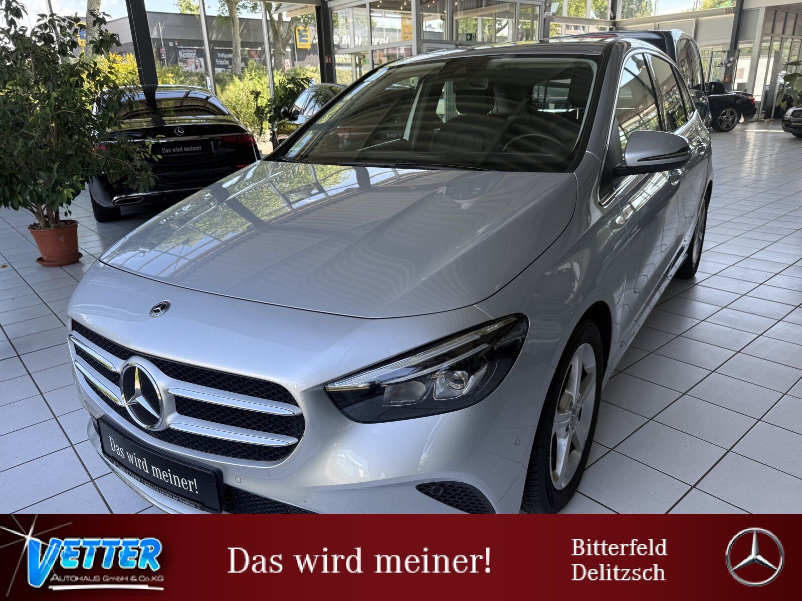 MERCEDES-BENZ B 180 AHK*Navi*Autom.*Klima*LED*Sitzhzg.Tempomat