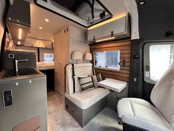 HYMER  ERIBA  HYMERCAR Grand Canyon S CrossOver 600 4x4 Winterpaket  
