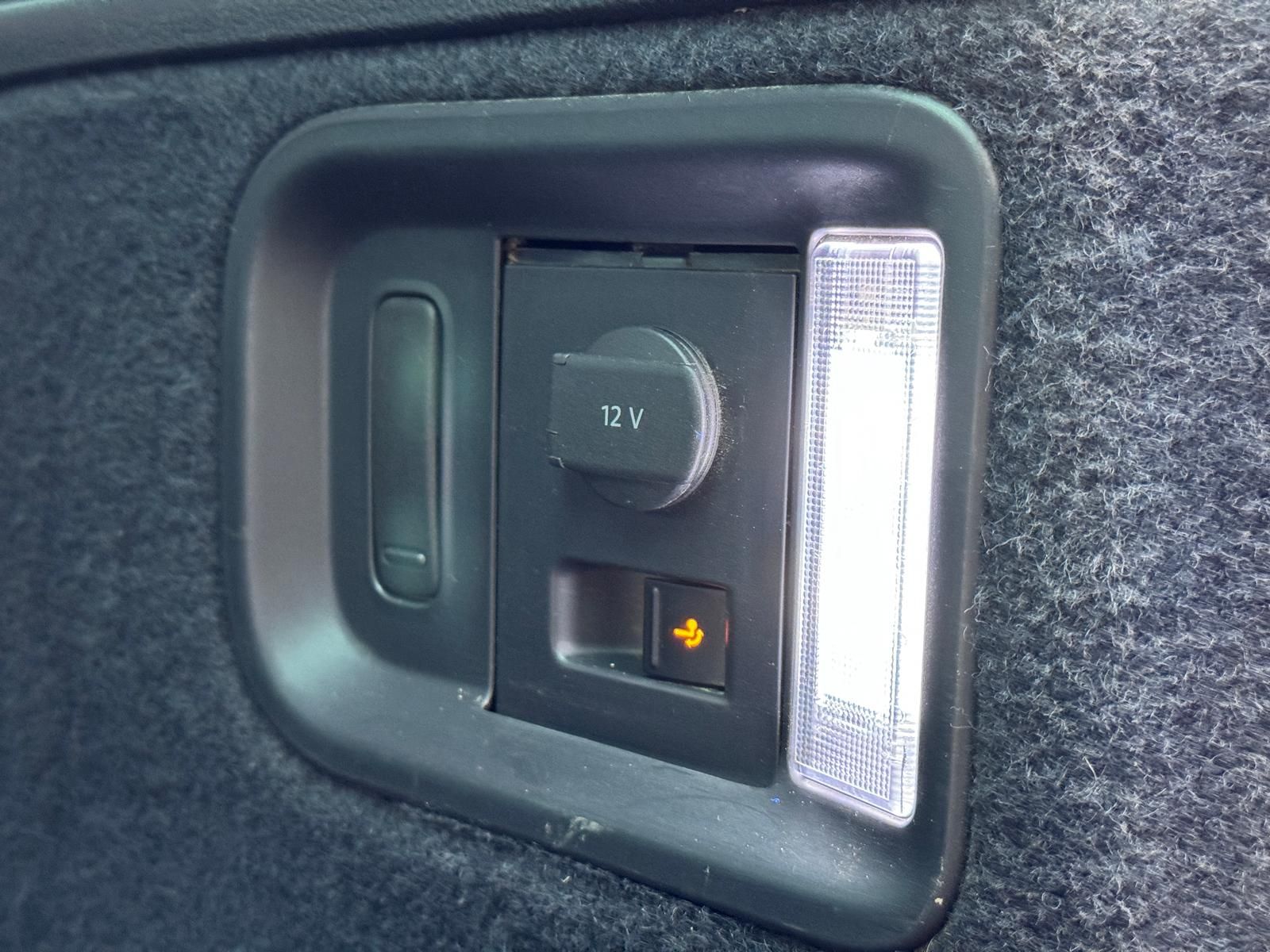 Fahrzeugabbildung SEAT 2.0 TDI 7-SITZER/ACC/AHK/KEYL/DCC/STDHZ/RCAM/DAB