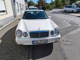 Mercedes-Benz E 320 Classic - gebrauchte Mercedes-Benz E 320 aus dem Jahr 1996