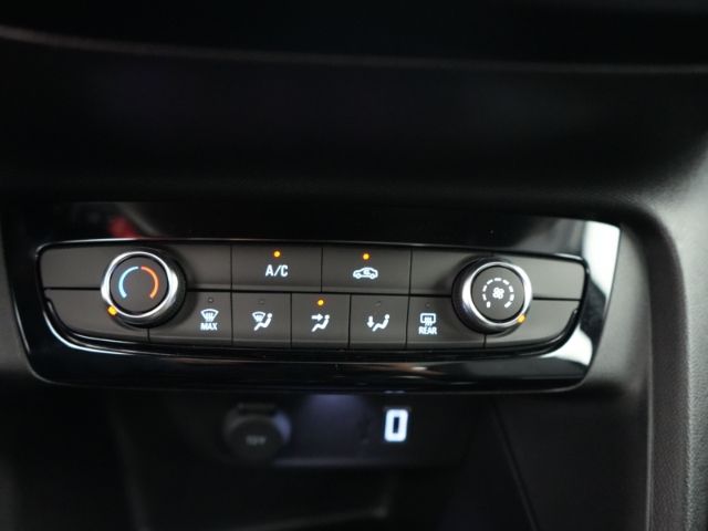 Corsa F FACELIFT EDITION+LED-SCHEINWERFER+PARKPI