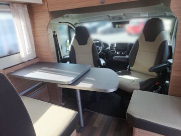 Weinsberg CaraHome 650 MEG 