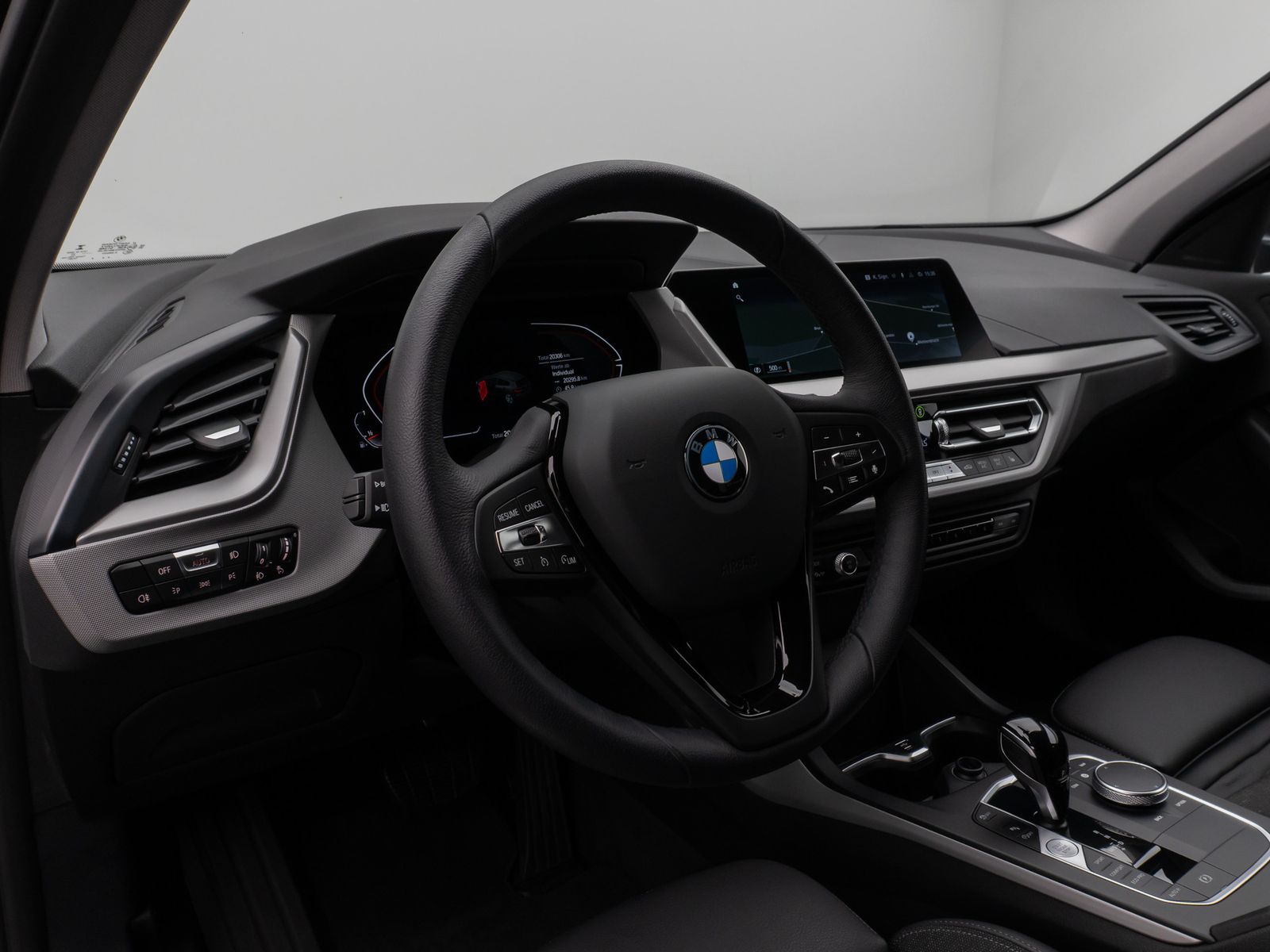 Fahrzeugabbildung BMW 118i DAB WLAN PDC Geschwindigkeitsreg Sport LED