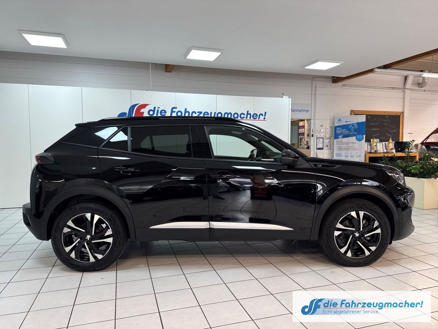 Fahrzeugabbildung Peugeot 2008 e- Allure Pack Navi LED Apple CarPlay Andro