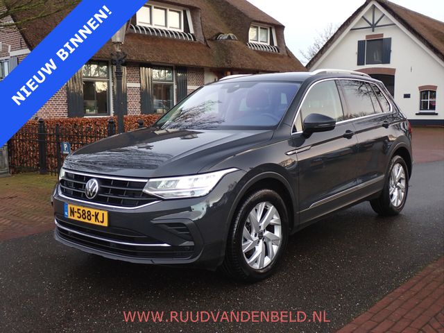 Volkswagen Tiguan 1.5TSI FACELIFT ACC/NAVI/CAMERA/CARPLAY/F