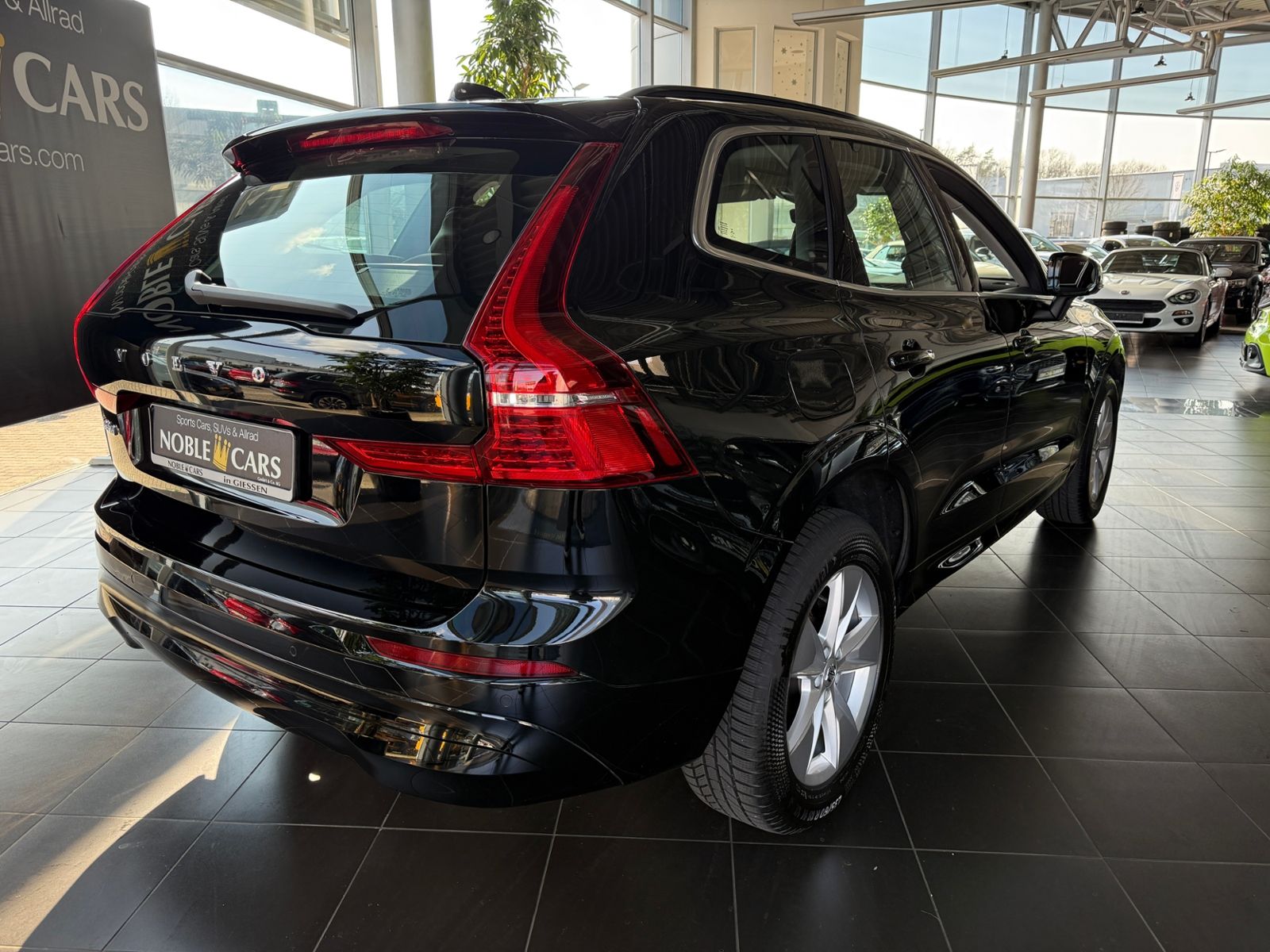 Fahrzeugabbildung Volvo XC60 Momentum Pro AHK LED RFK