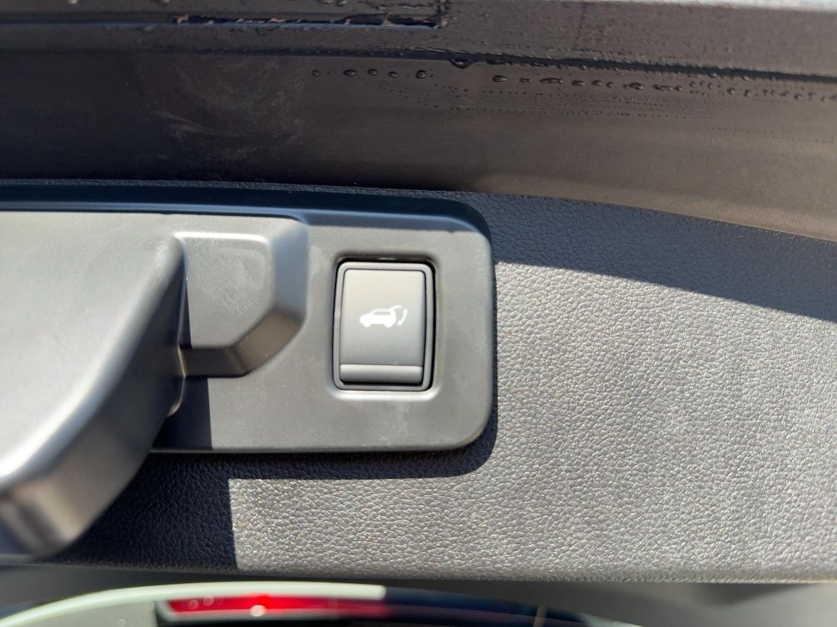 Fahrzeugabbildung Renault Symbioz Techno E-Tech Full Hybrid 145