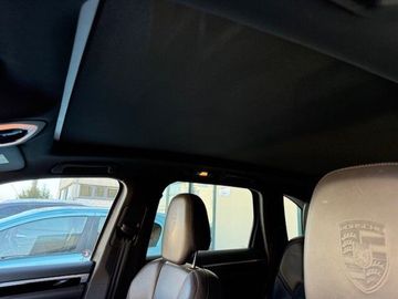 Porsche Cayenne - 7