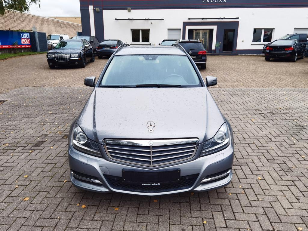 Mercedes-Benz C 220