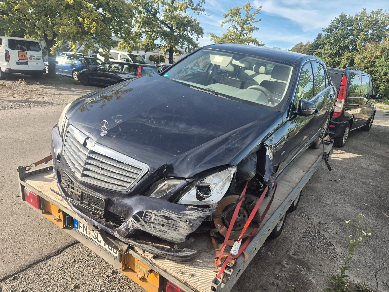 Mercedes-Benz E 220 E Limousine E 220 CDI BlueEfficiency "Unfa