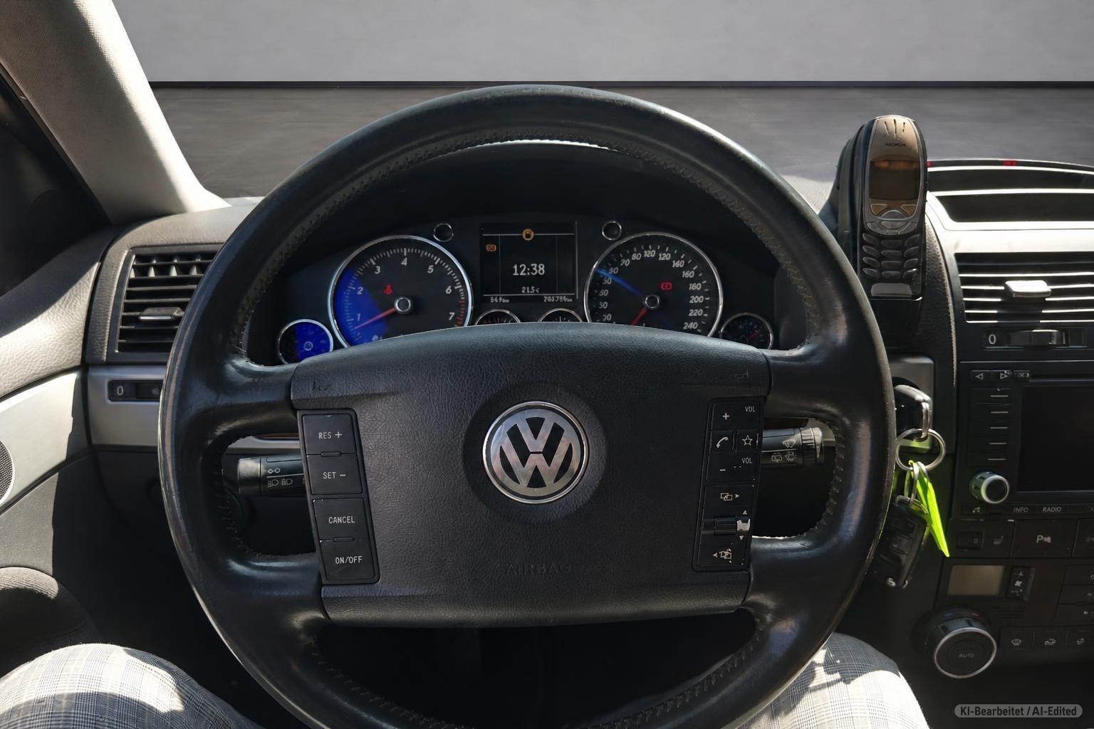 Volkswagen Touareg 2004 — photo 16
