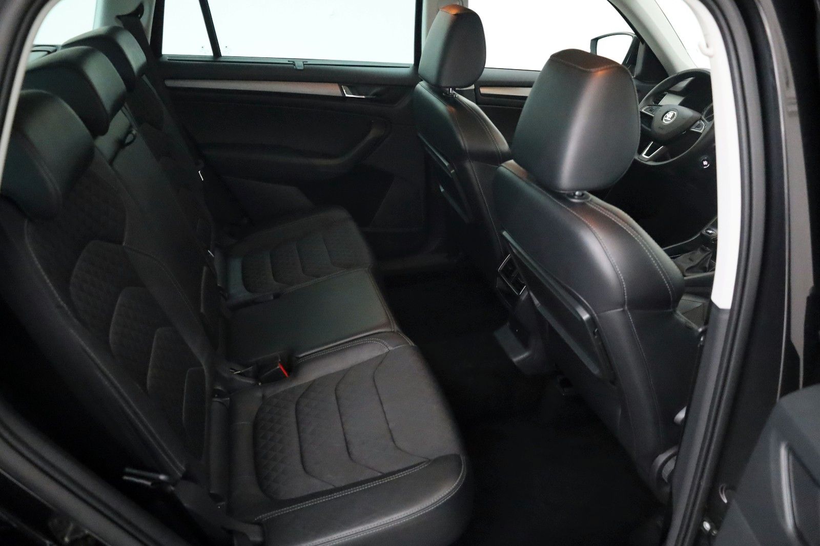 Fahrzeugabbildung SKODA Kodiaq Ambition T.Leder,Navi,Panorama,Kamera,SH