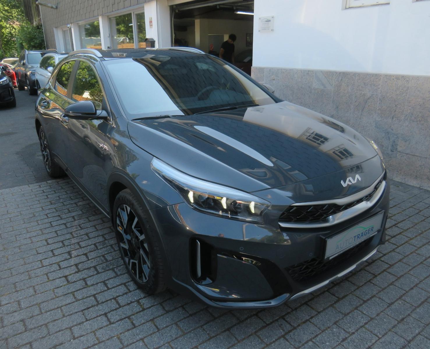 Kia XCeed Steel Edition // R-Kam, ACC, DAB, LED