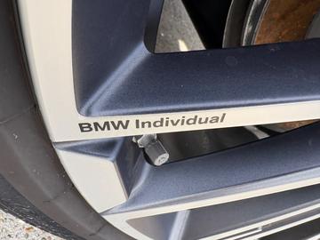 2026 BMW IX1 — миниатюра 11