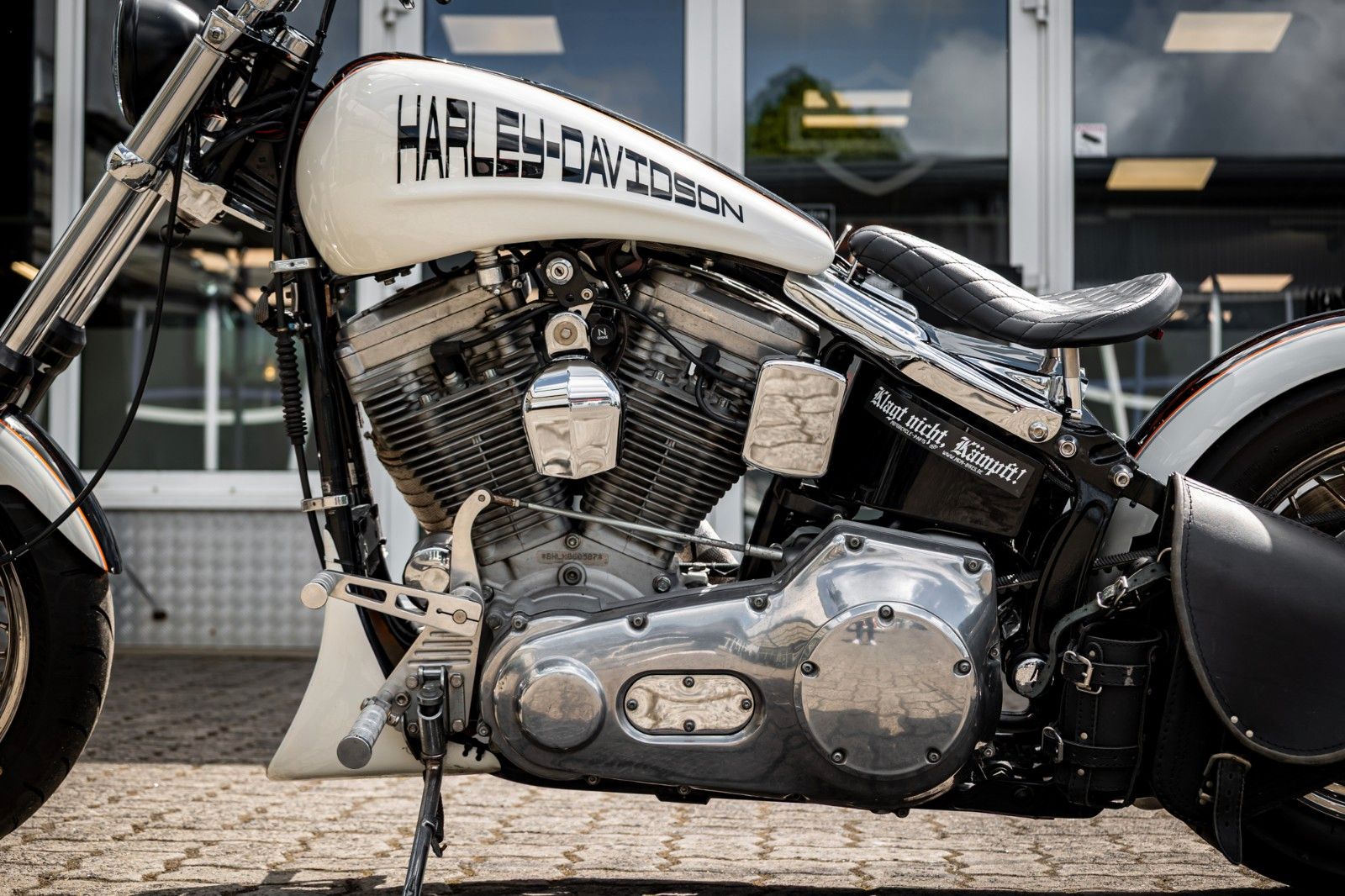 Fahrzeugabbildung Harley-Davidson FXST Softail Standard - CUSTOM - VERGASER - EVO