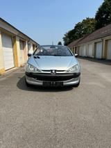 Peugeot 206 CC 110 - - Peugeot Oldtimer: Cabrio