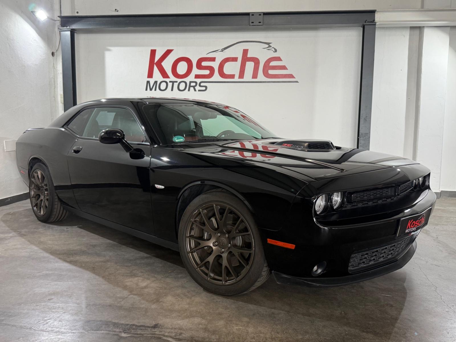 Dodge Challenger SRT 392 HEMI 6.4 Kamera H&K