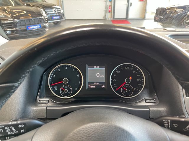 Volkswagen Tiguan Sport & Style 4Motion *NAVI*AHK*XENON*RFK