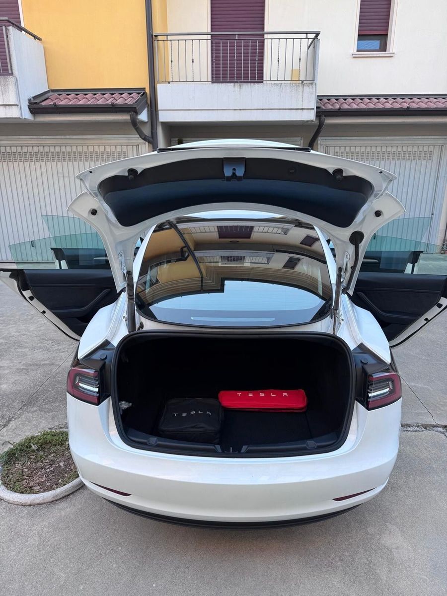 Other Tesla Model 3 RWD imagem 2