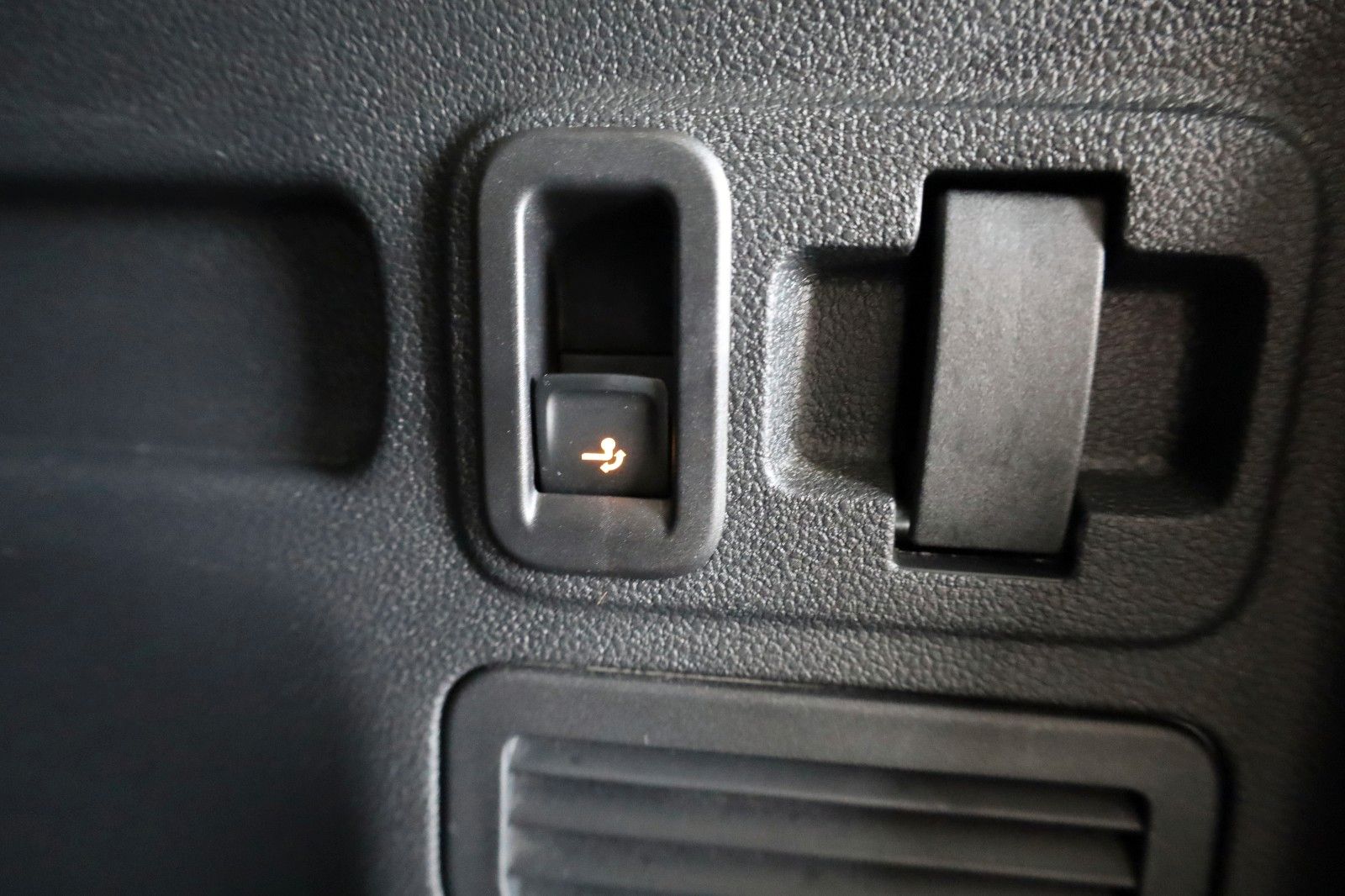 Fahrzeugabbildung Volkswagen Touran Highline Leder,Navi,LED,ACC,Panorama,SH