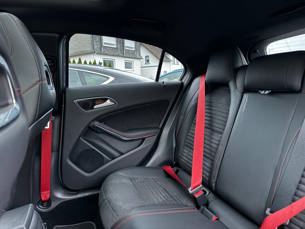 Mercedes-Benz A 45 AMG