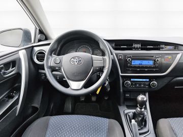 Toyota Auris - 10