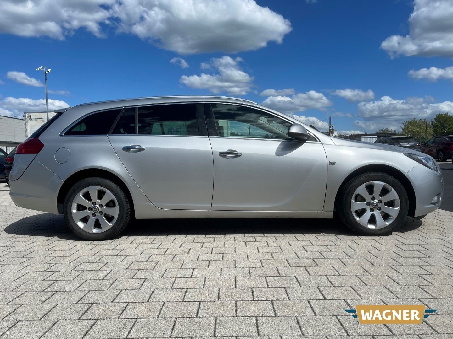 Fahrzeugabbildung Opel Insignia A Sports Tourer Innovation 2.0 CDTI