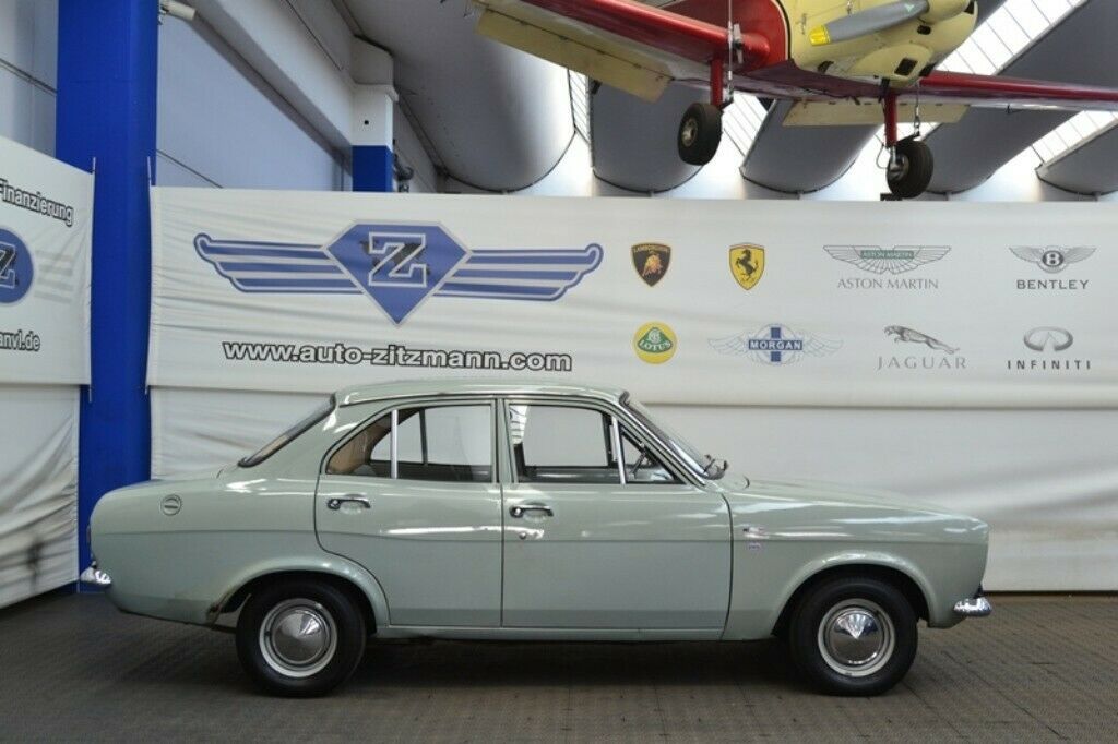 Fahrzeugabbildung Ford Escort 1300 AUTOMATIK H-ZULASSUNG