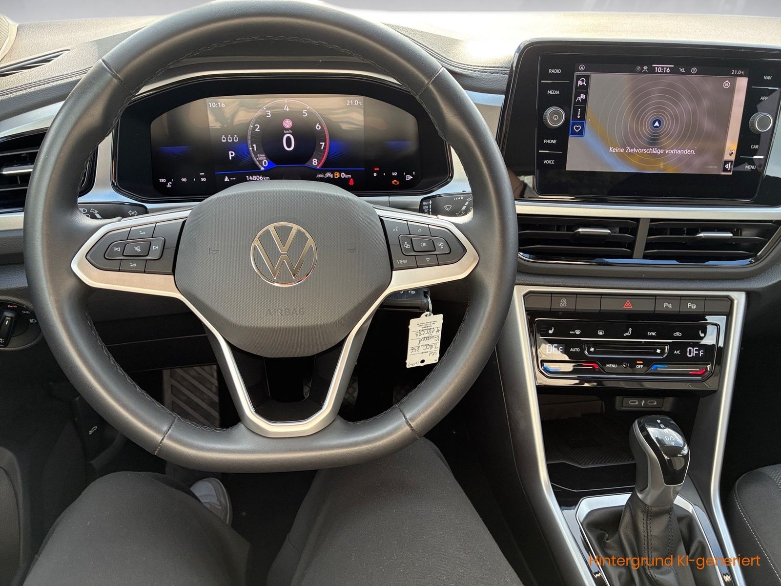 Fahrzeugabbildung Volkswagen T-Roc 1.5 TSI Life LED,Navi,PDC,SHZ,Klimaaut.,LM