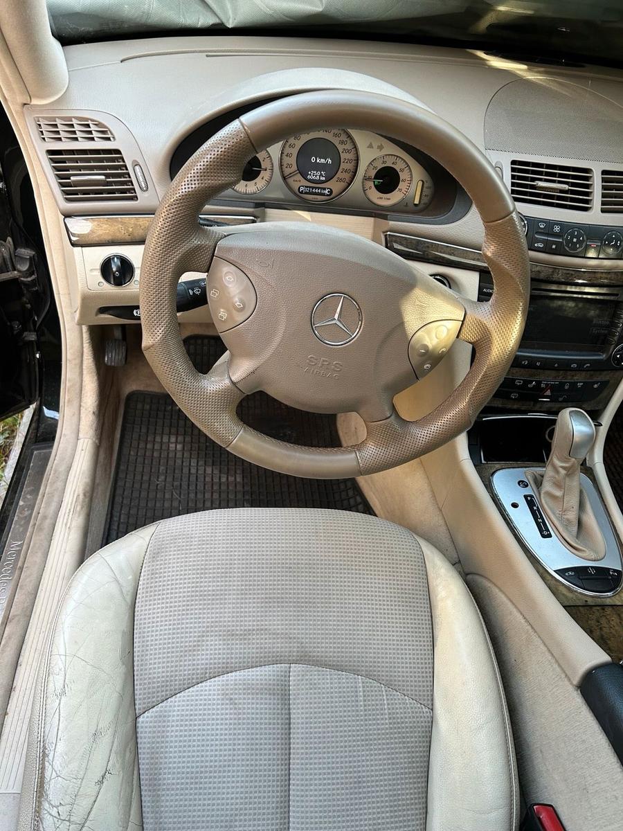 Mercedes-Benz 320 2004 — photo 10