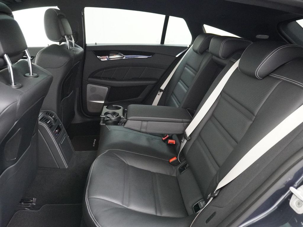 Mercedes-Benz CLS 63 AMG Shooting Brake S 4MATIC Schiebedach |