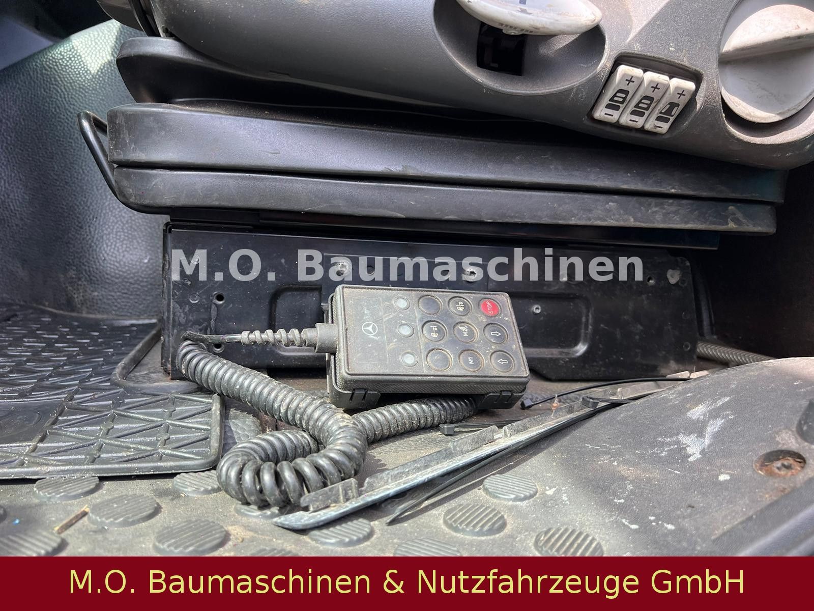 Fahrzeugabbildung Mercedes-Benz Actros 2541 / Saug- & Spühlwagen / 14.000 L /ADR