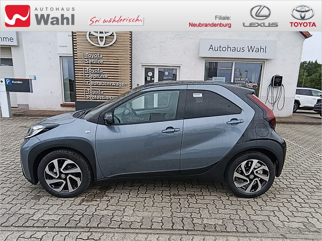 Toyota Aygo X 1.0 Teamplayer imagem 3