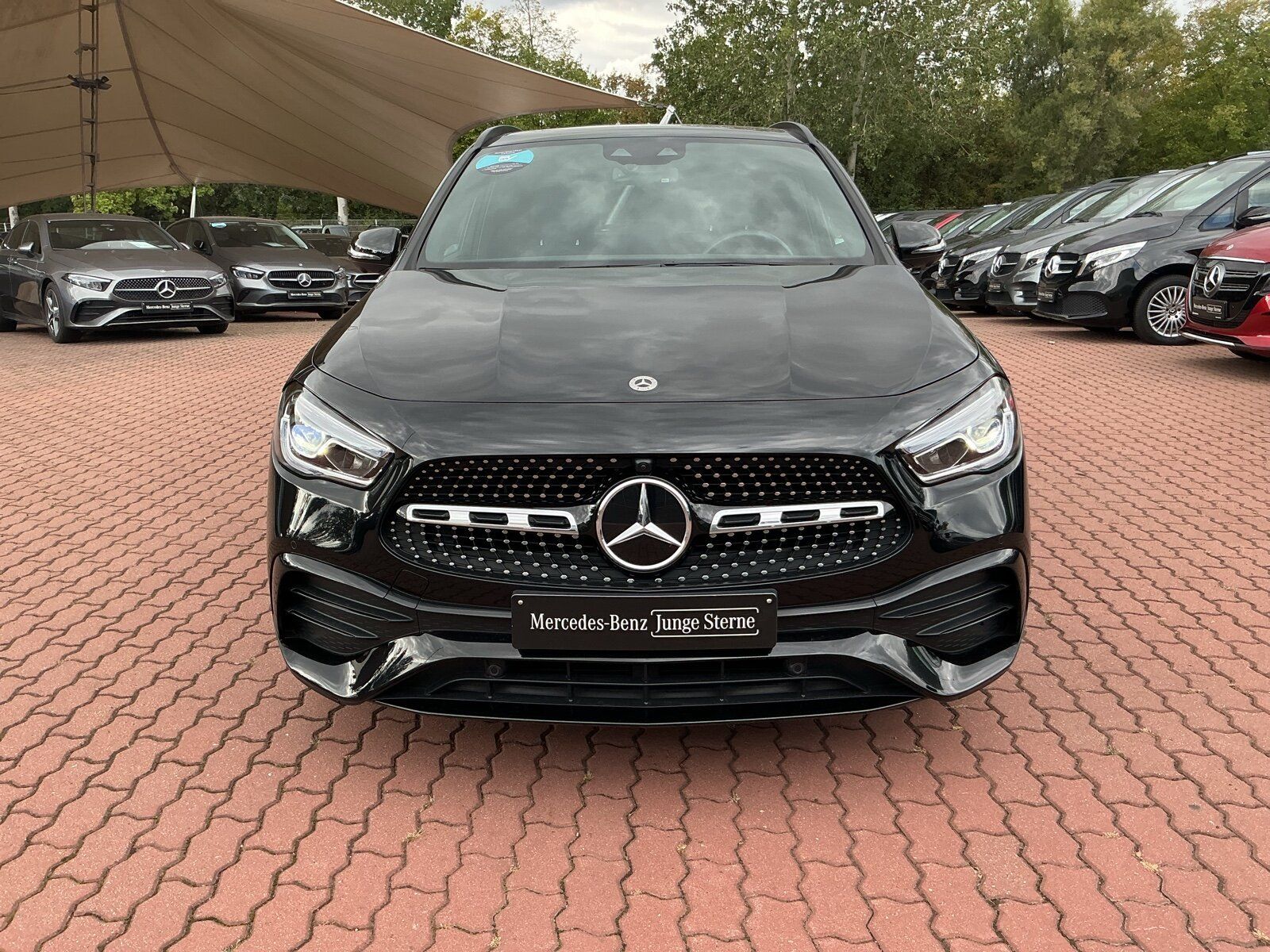 Mercedes-Benz GLA 250 e AMG Night PanoD 360°Cam LED Keyless-Go imagem 2