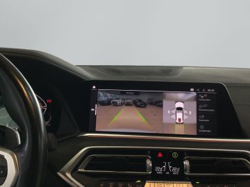 BMW X7 - 7
